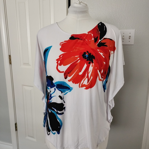 Tops - Women's White Floral Print Top with Red & Blue Accents